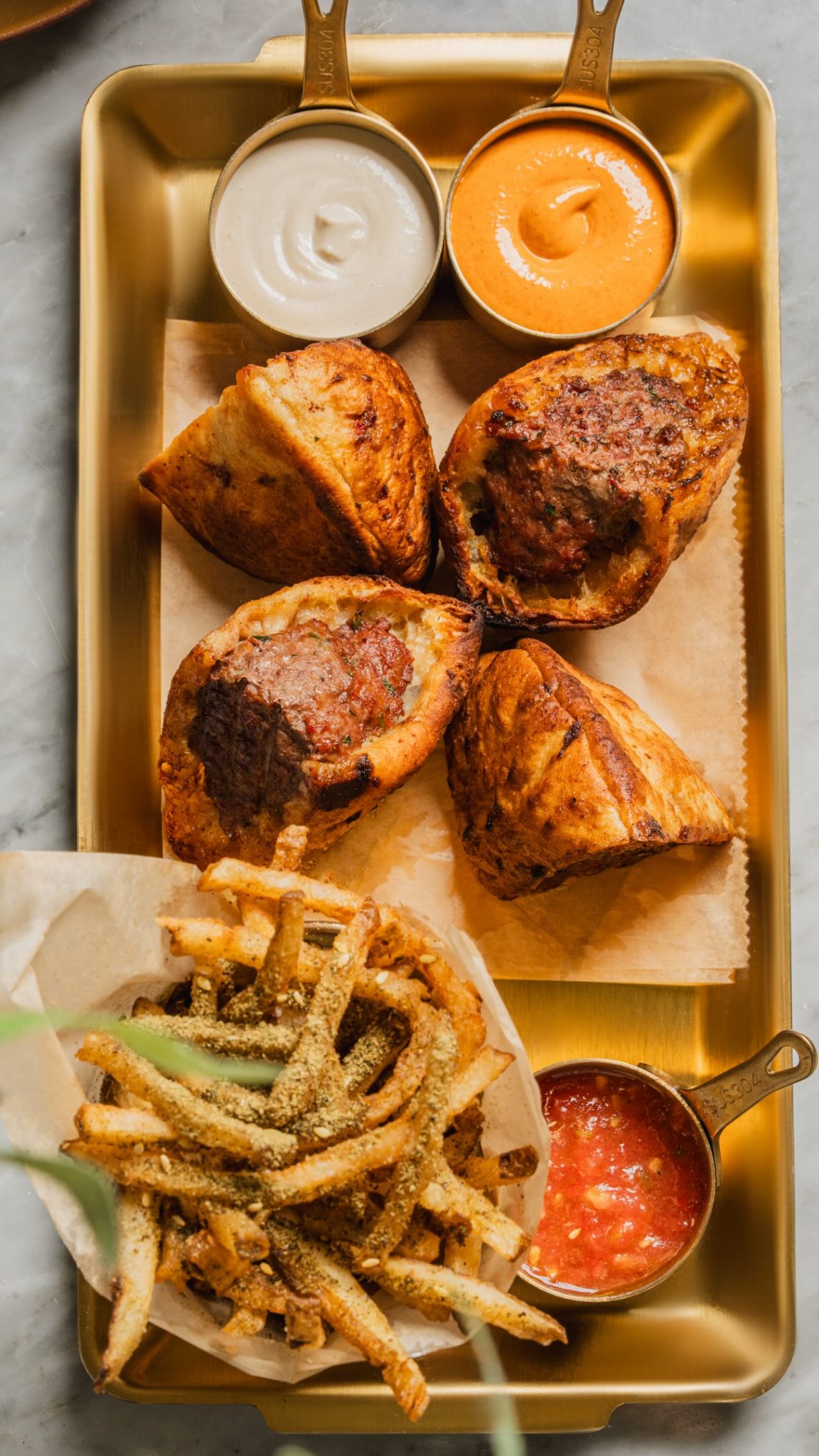 Arayes et frites TOUM avec sauces